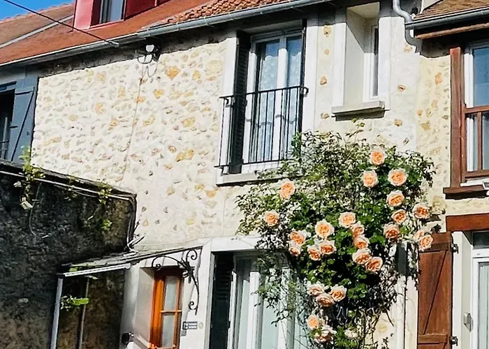 La Maison De Sophie, A *